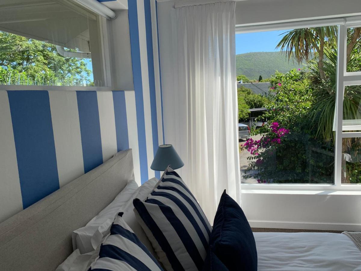 Hotel Chez Pierre Knysna Esterno foto